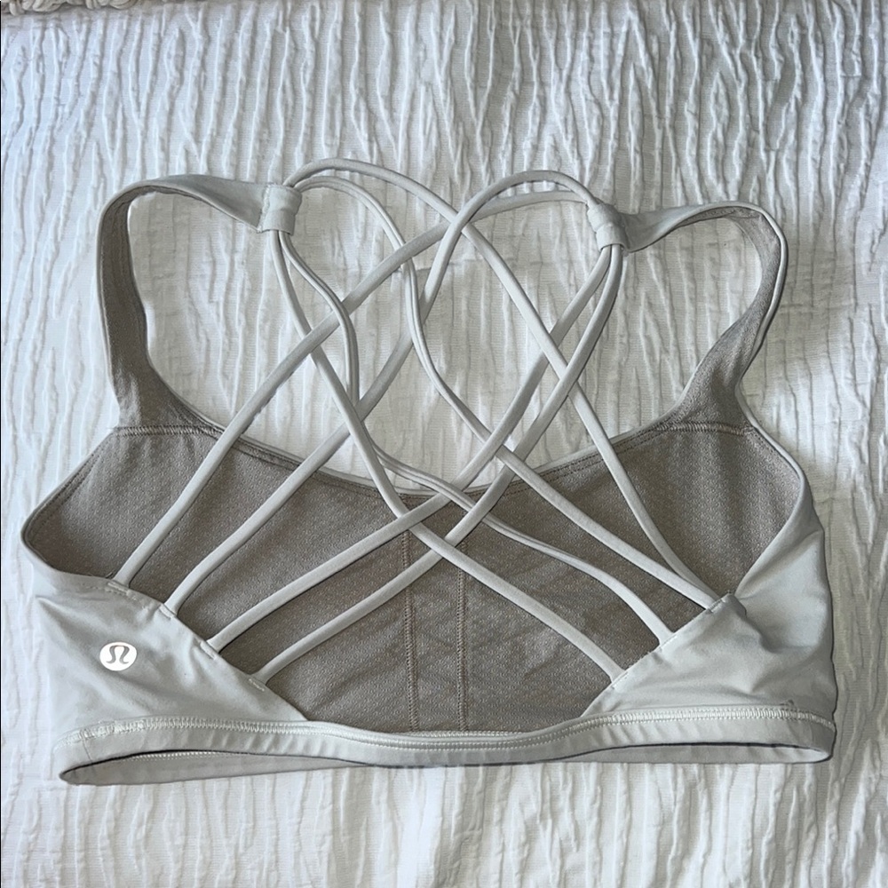 lululemon free to be Sports Bra